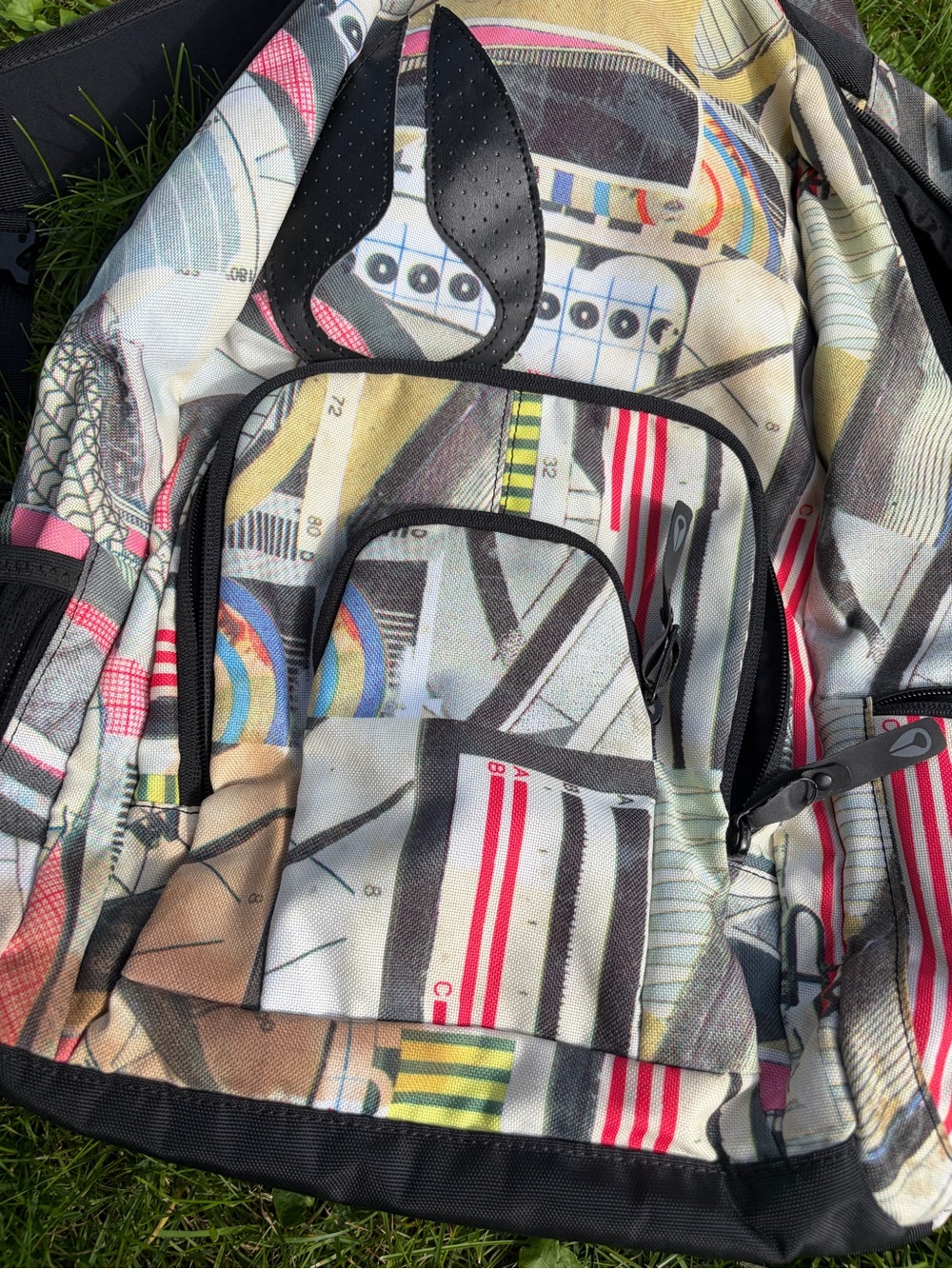 Multicolor Patterned Men's Backpack - Black Trim - Picture 4 of 6